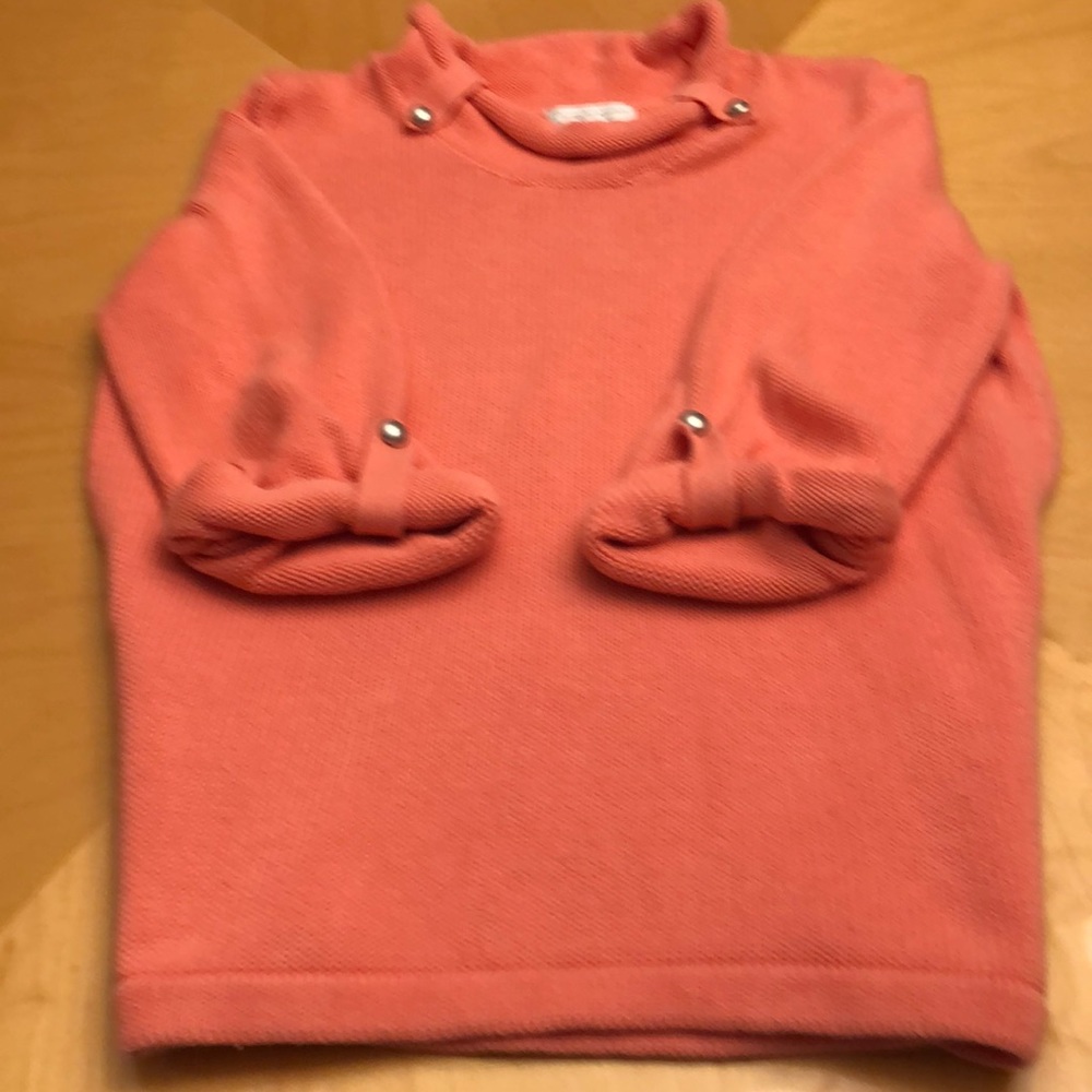 Pullover sweater